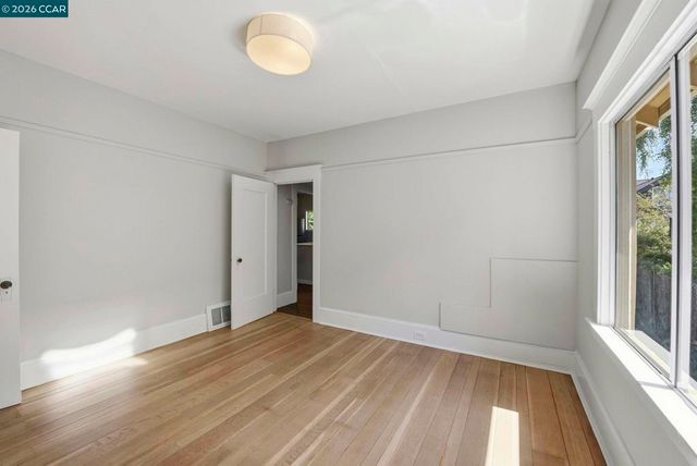 5446 Shafter Ave, Oakland, CA 94618