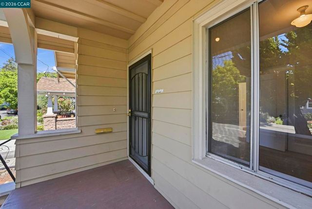 5446 Shafter Ave, Oakland, CA 94618