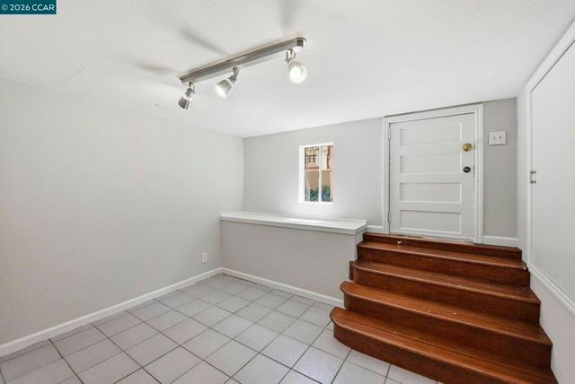 5446 Shafter Ave, Oakland, CA 94618