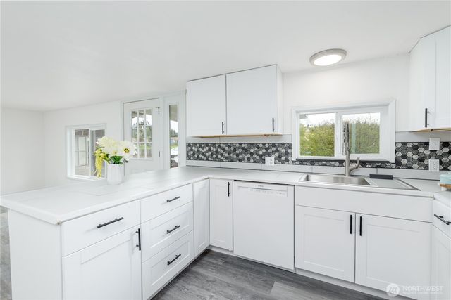 251 Washington Harbor Rd, Sequim, WA 98382