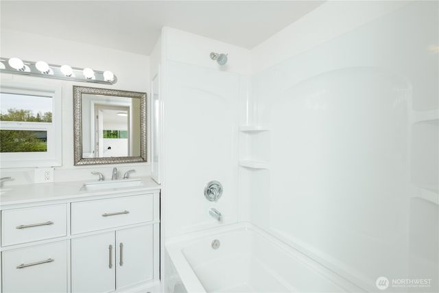251 Washington Harbor Rd, Sequim, WA 98382