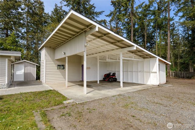 251 Washington Harbor Rd, Sequim, WA 98382
