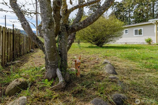 251 Washington Harbor Rd, Sequim, WA 98382