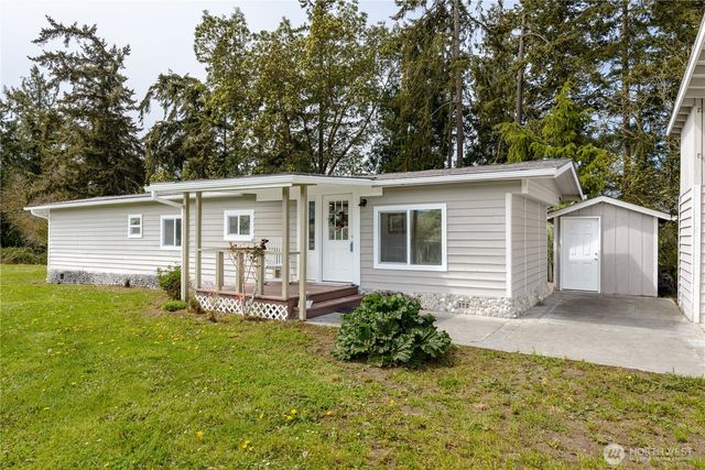 251 Washington Harbor Rd, Sequim, WA 98382