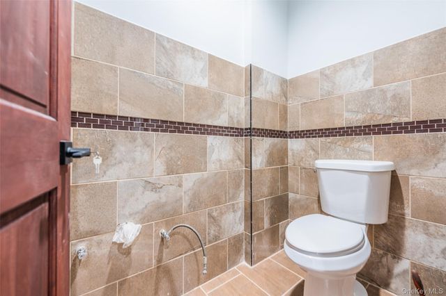 107-10 Jamaica Avenue, Richmond Hill, NY 11418