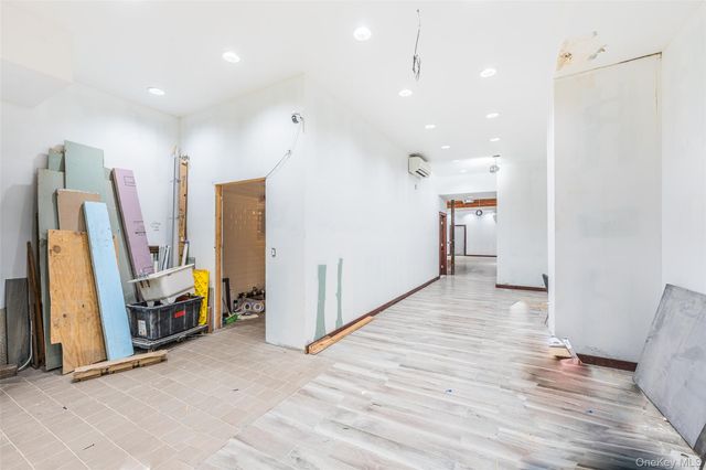 107-10 Jamaica Avenue, Richmond Hill, NY 11418