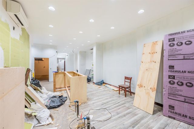 107-10 Jamaica Avenue, Richmond Hill, NY 11418