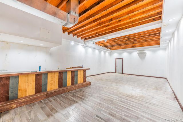 107-10 Jamaica Avenue, Richmond Hill, NY 11418