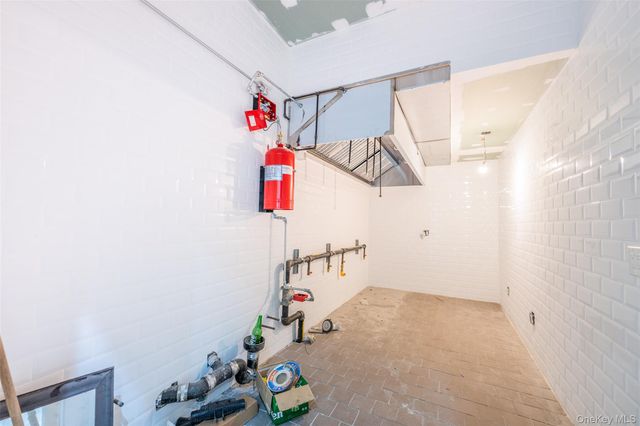 107-10 Jamaica Avenue, Richmond Hill, NY 11418