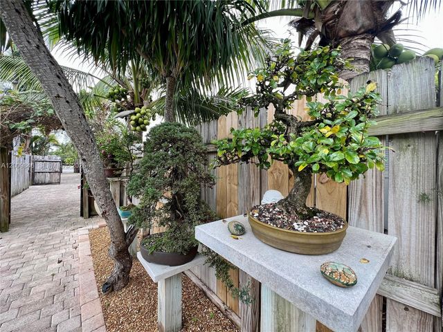 590 NW 40th Court 3, Oakland Park, FL 33309