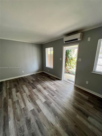 590 NW 40th Court 3, Oakland Park, FL 33309