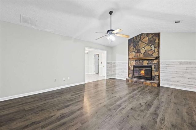 142 Summerfield Drive, Mcdonough, GA 30253