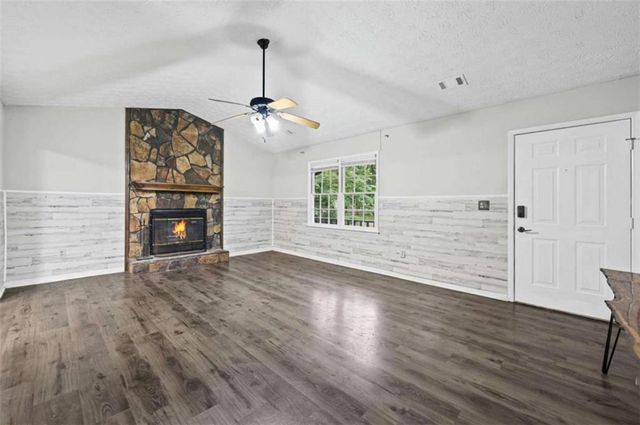142 Summerfield Drive, Mcdonough, GA 30253
