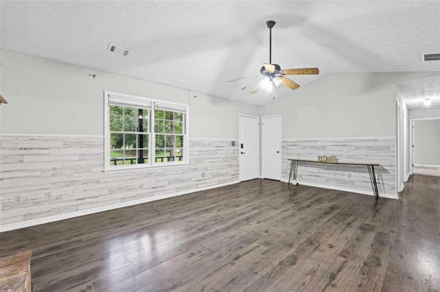 142 Summerfield Drive, Mcdonough, GA 30253