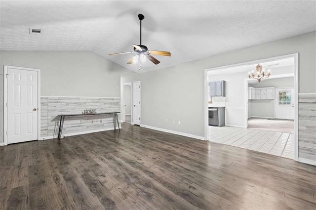 142 Summerfield Drive, Mcdonough, GA 30253