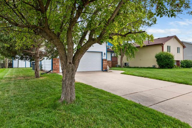 10813 W BLAKE CIR, Wichita, KS 67209