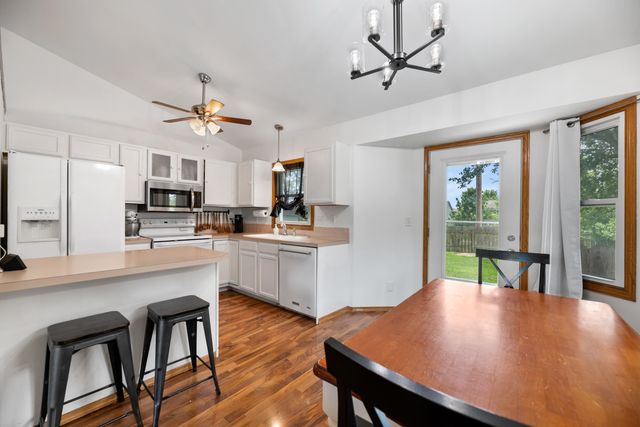 10813 W BLAKE CIR, Wichita, KS 67209