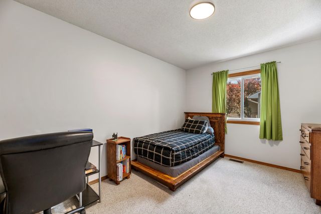 10813 W BLAKE CIR, Wichita, KS 67209