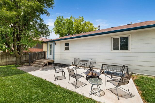 10813 W BLAKE CIR, Wichita, KS 67209