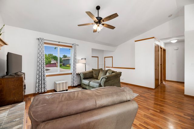 10813 W BLAKE CIR, Wichita, KS 67209