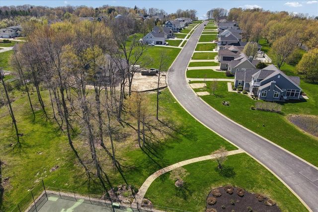 7150 Windcliff Drive, South Haven, MI 49090