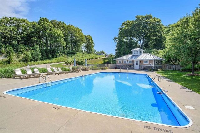 7150 Windcliff Drive, South Haven, MI 49090
