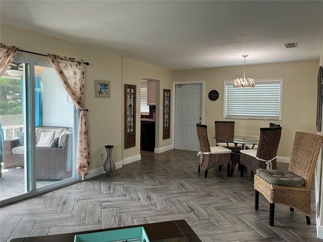 430 LARBOARD WAY 6, Clearwater Beach, FL 33767