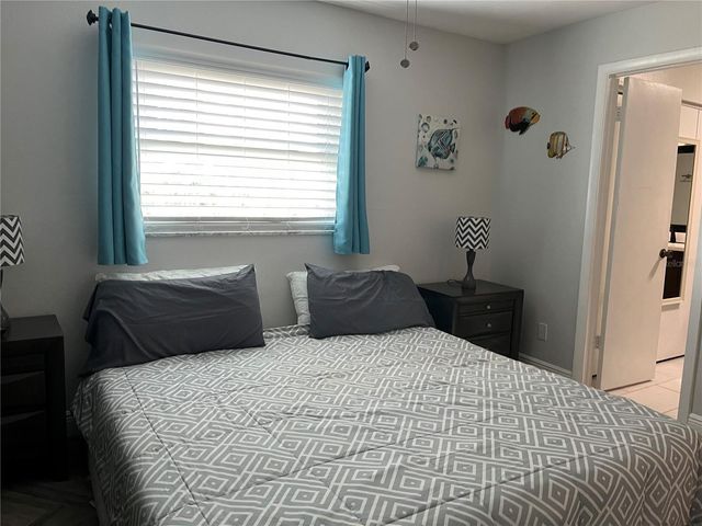 430 LARBOARD WAY 6, Clearwater Beach, FL 33767