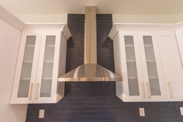 1936 Aichele Drive, North Charleston, SC 29406