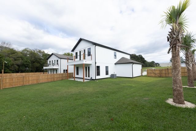 1936 Aichele Drive, North Charleston, SC 29406