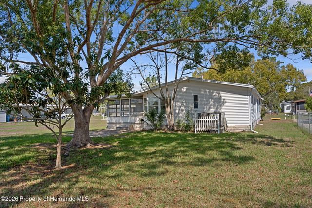 7482 Dinsmore Street, Brooksville, FL 34613