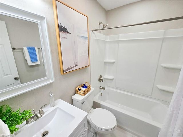 507 Cedar CT, Suffolk, VA 23434