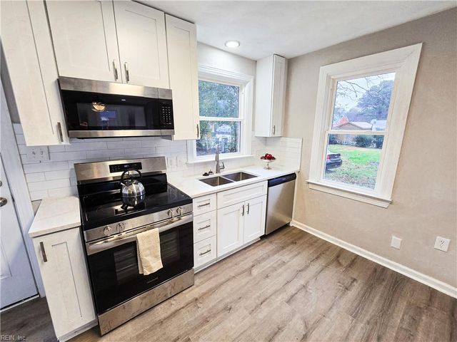 507 Cedar CT, Suffolk, VA 23434