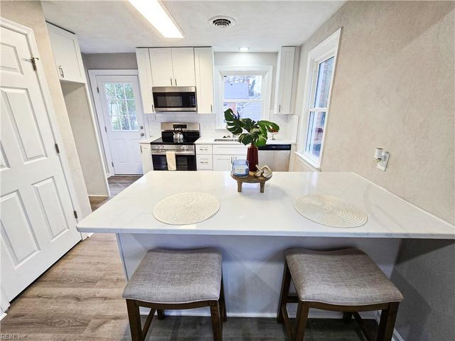 507 Cedar CT, Suffolk, VA 23434