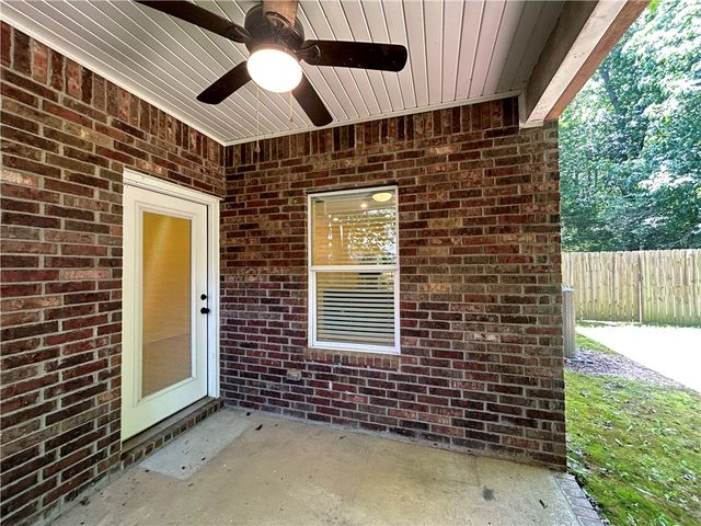 16 Ray Avenue, Fayetteville, AR 72701