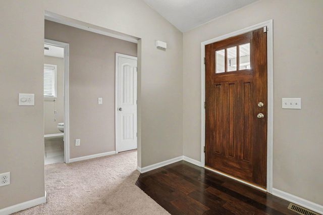 2212 Oakland Farms Trail, Portage City, MI 49024