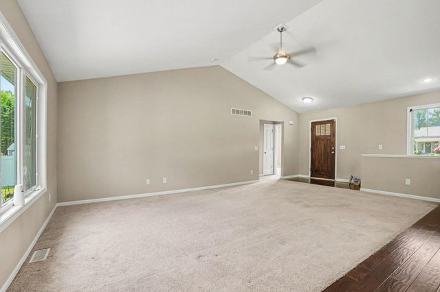 2212 Oakland Farms Trail, Portage City, MI 49024