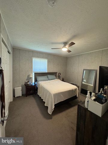2 PONDEROSA LN, New Providence, PA 17560