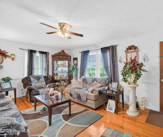 3665 Midway Drive, Whiteville, NC 28472