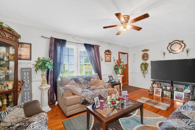 3665 Midway Drive, Whiteville, NC 28472