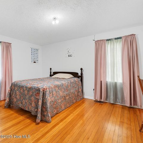 3665 Midway Drive, Whiteville, NC 28472