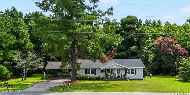 3665 Midway Drive, Whiteville, NC 28472