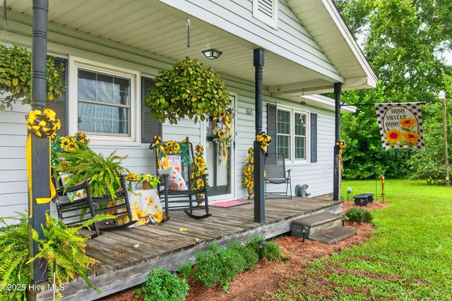 3665 Midway Drive, Whiteville, NC 28472