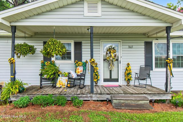 3665 Midway Drive, Whiteville, NC 28472