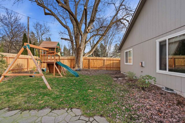 3927 E Euclid Ave, Spokane, WA 99217