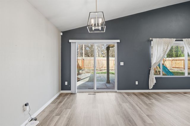 3927 E Euclid Ave, Spokane, WA 99217