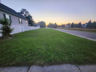 725 Ward Avenue, Joliet, IL 60432