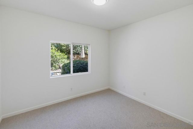 3173 Willow Tree Ln, Escondido, CA 92027
