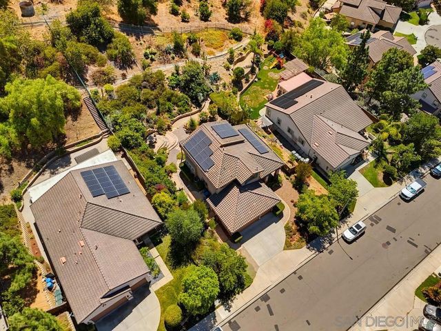 3173 Willow Tree Ln, Escondido, CA 92027