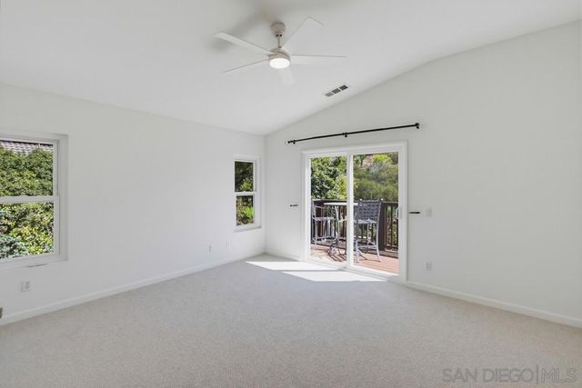 3173 Willow Tree Ln, Escondido, CA 92027